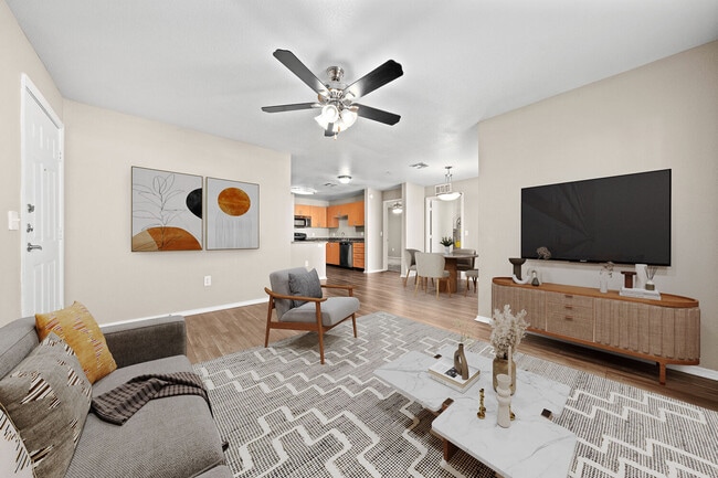 Photo - Esteban Park