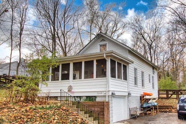 Photo - 7249 State Rd