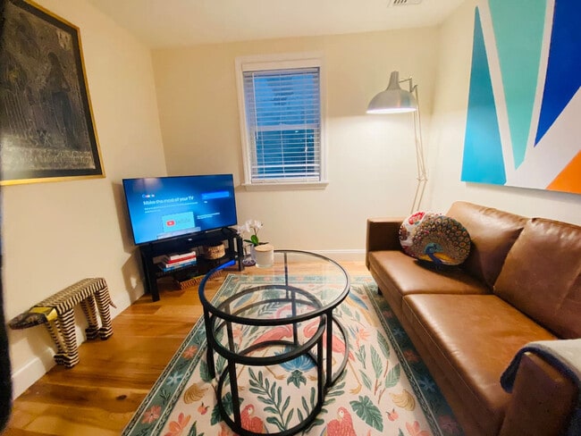 Building Photo - 3 Woodland Dr Unit SI ID1225819P