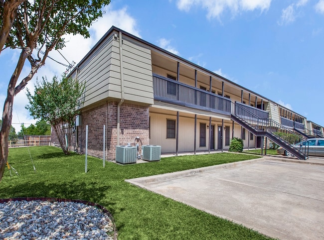 Photo 1 - The Cove on 21st