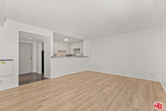 Photo - 8148 Redlands St