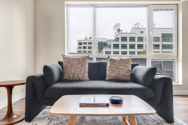 Photo - 101 Taylor Ave N Unit FL9-ID985