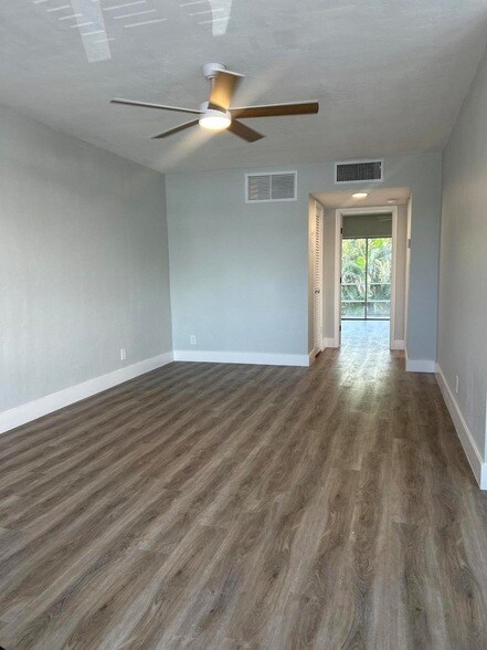 Photo - 1980 Sunset Ave Unit 12