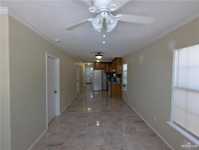 Photo - 209 N Kansas Ave