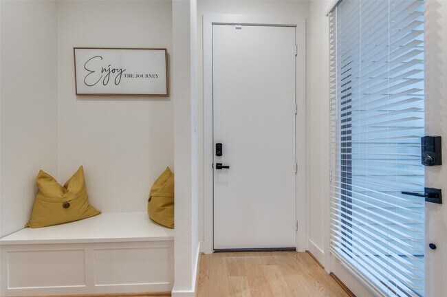 Photo - 1007 Mt Auburn Ave