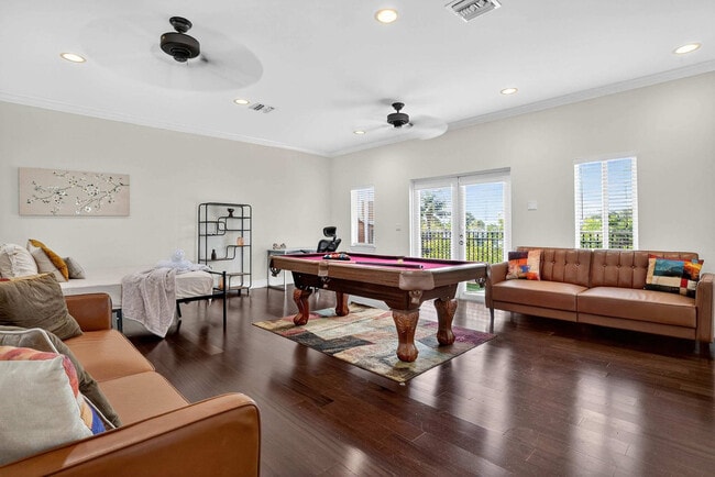 Photo - 1705 NE 11th St Unit SI ID1372360P