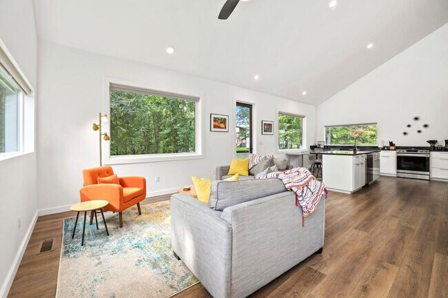 Photo - 45 Center Rd Unit ID1221904P