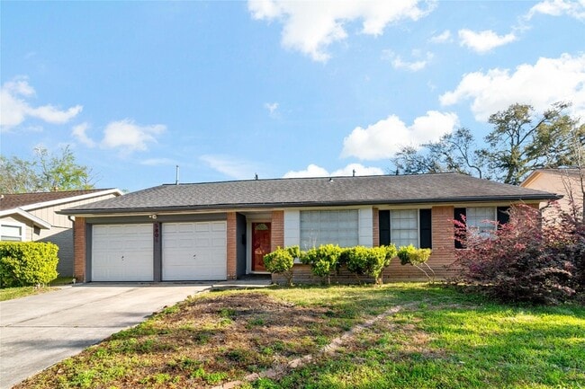 Building Photo - 5806 Ludington Dr