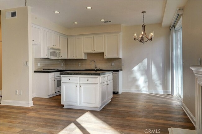 Photo - 7124 N Farralone Ave Unit 110