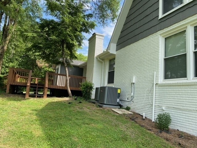 Photo - 709 Davis Dr