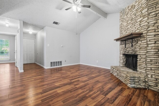 Photo - 6305 Emerald Forest Dr Unit B