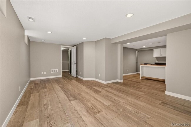 Building Photo - 1734 King St Unit B