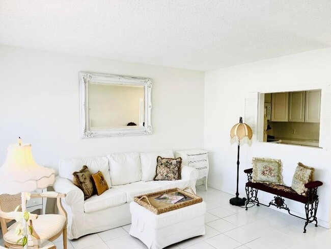 Photo - 34 Kent C Unit 34