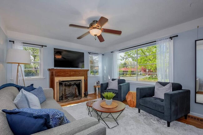 Photo - 4401 NW Columbia St Unit ID1381889P