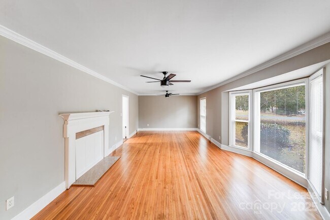 Photo - 5600 Riviere Dr