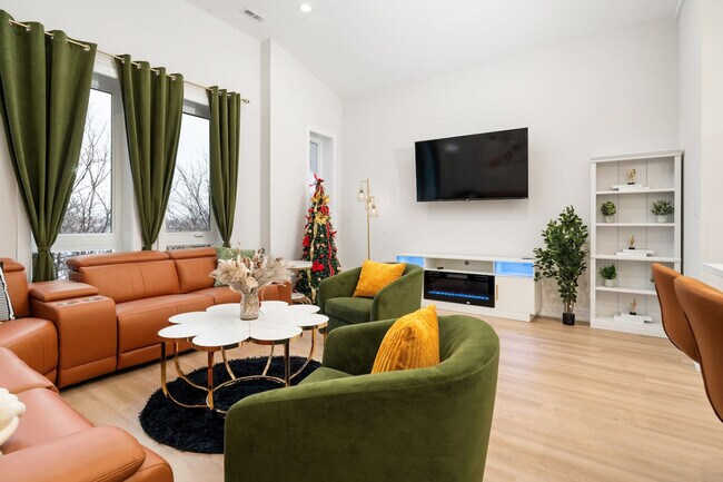 Photo - 3723 S Giles Ave Unit ID1228641P