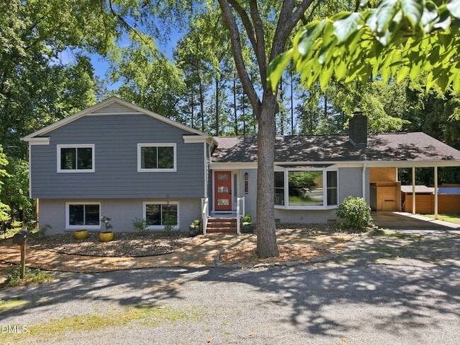Building Photo - 603 N Estes Dr