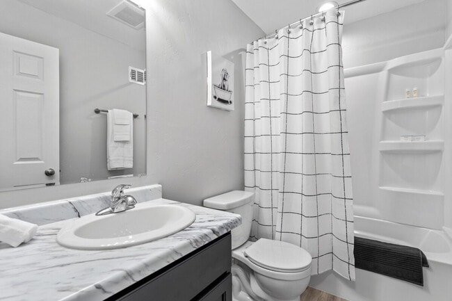 Photo - 826 W Browning St Unit SI ID1296527P