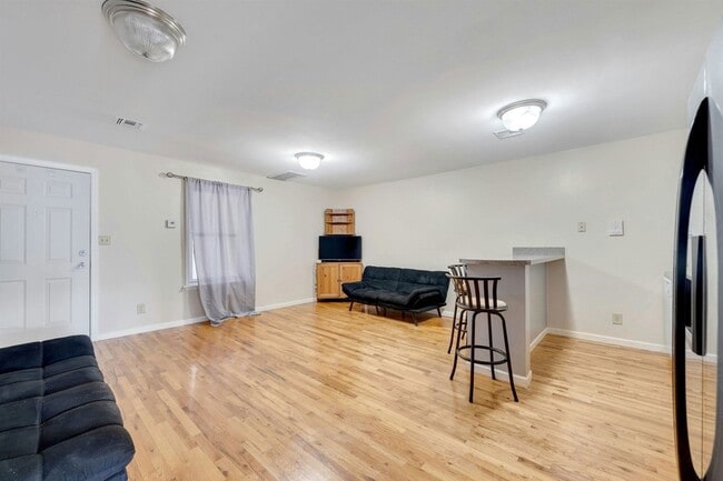 Photo - 4413 Park Ave Unit 2L