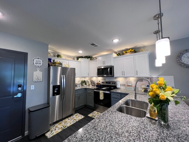 Photo - The Silverleaf Apartments