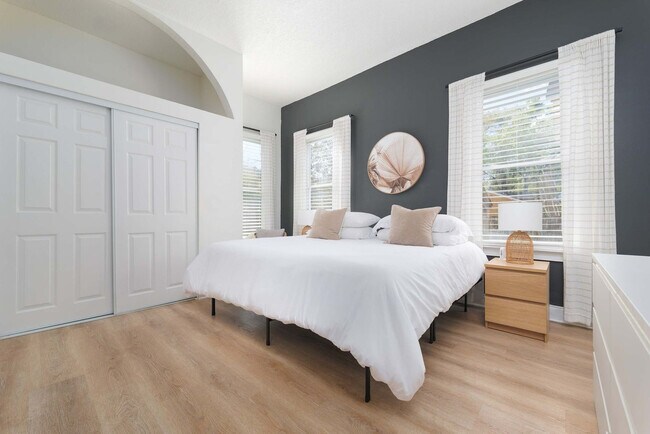 Photo - 1445 N Laura St Unit SI ID1578537P