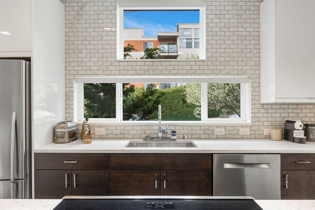 Photo - 301 Valley St Unit SI ID1299299P