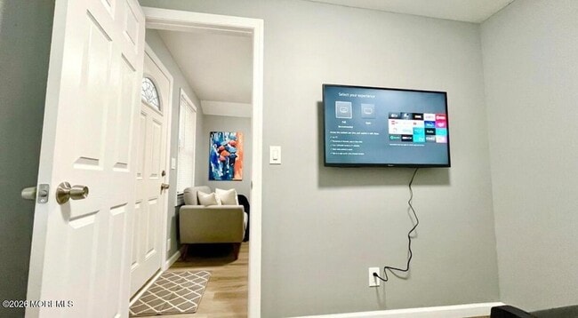 Photo - 1718 White St