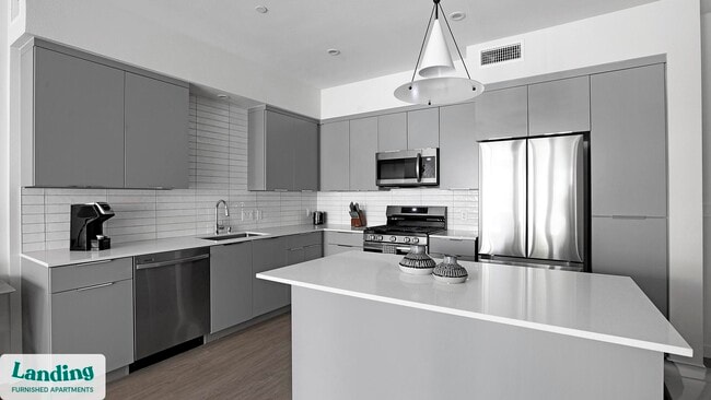 Photo - 9235 W Russell Rd Unit 261.1405065