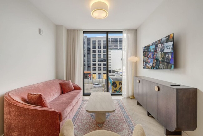 Building Photo - 2700 NW 2nd Ave Unit SI FL2-ID1607976P