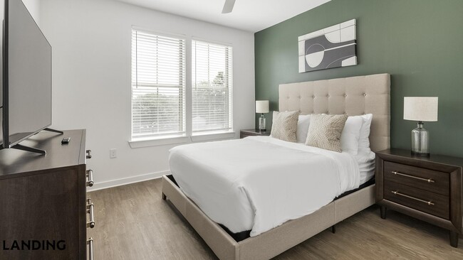 Photo - 3900 Robinson Rd Unit 1307