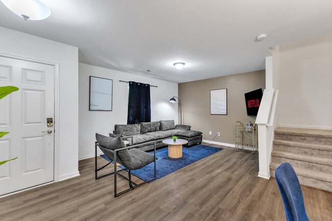 Photo - 229 Socket St Unit ID1284655P