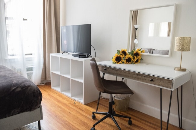 Photo - 346 E 76th St Unit ID1032005P