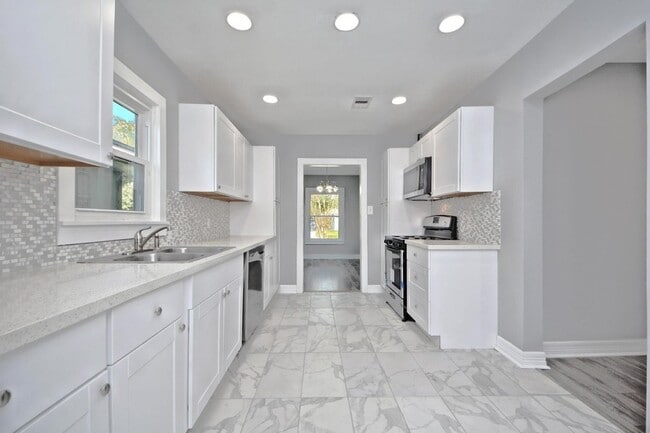 Photo - 3834 Rosedale St