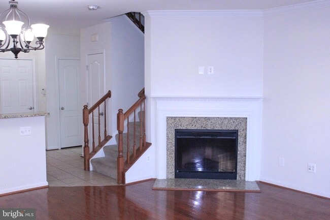 Photo - 42525 Highgate Terrace