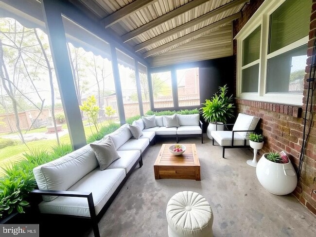 Photo - 3105 Frisby St