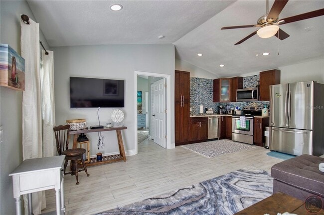 Photo - 5042 Linda St