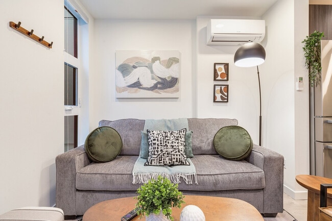 Photo - 1433 E Howell St Unit ID1035920P