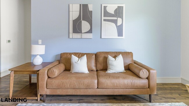 Building Photo - 1414 Wood Hollow Dr Unit 305