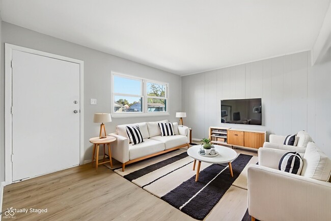 Photo - 2908 S Walcott St