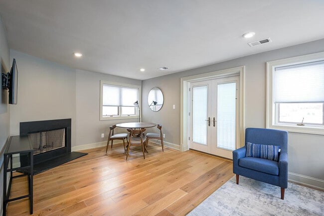 Photo - 2100 Newport Pl NW Unit ID679P