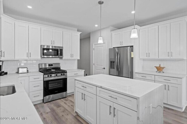 Photo - 207 Carteret Ave