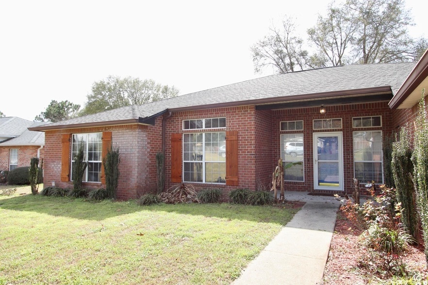 Photo - 1249 Northview Dr