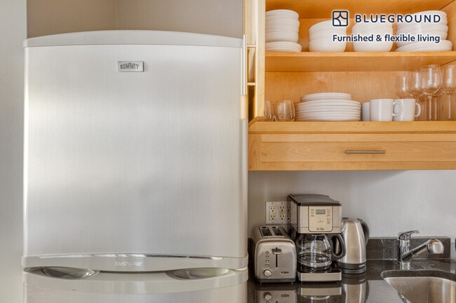 Photo - 416 E 13th St Unit FL3-ID824