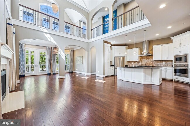 Photo - 448 Salk Cir