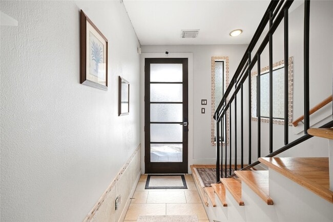 Photo - 1415 Bonnie Brae St Unit E