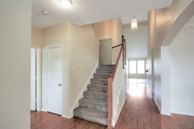 Photo - 624 Forest Hill Dr