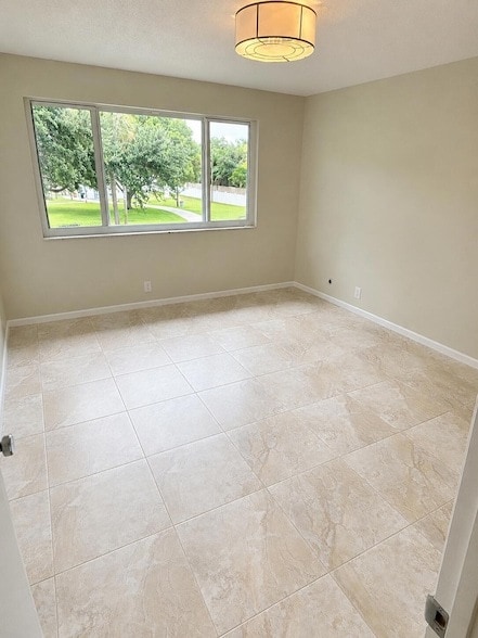 Photo - 421 S Lakeside Dr Unit 7