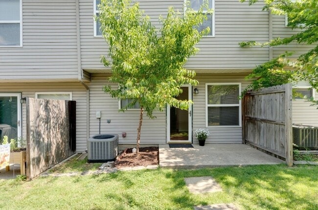 Photo - 104 Waterview Dr