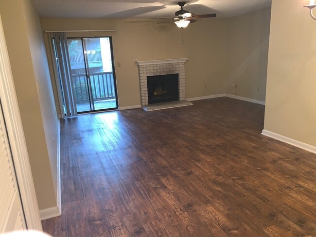 Photo - The Mark Apartments