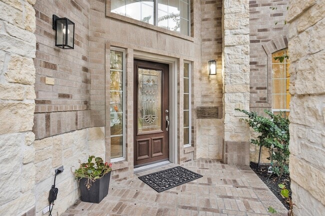 Photo - 3006 E Lake Falls Cir